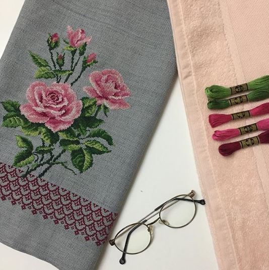 roses queen elisabeth crossstitch 
